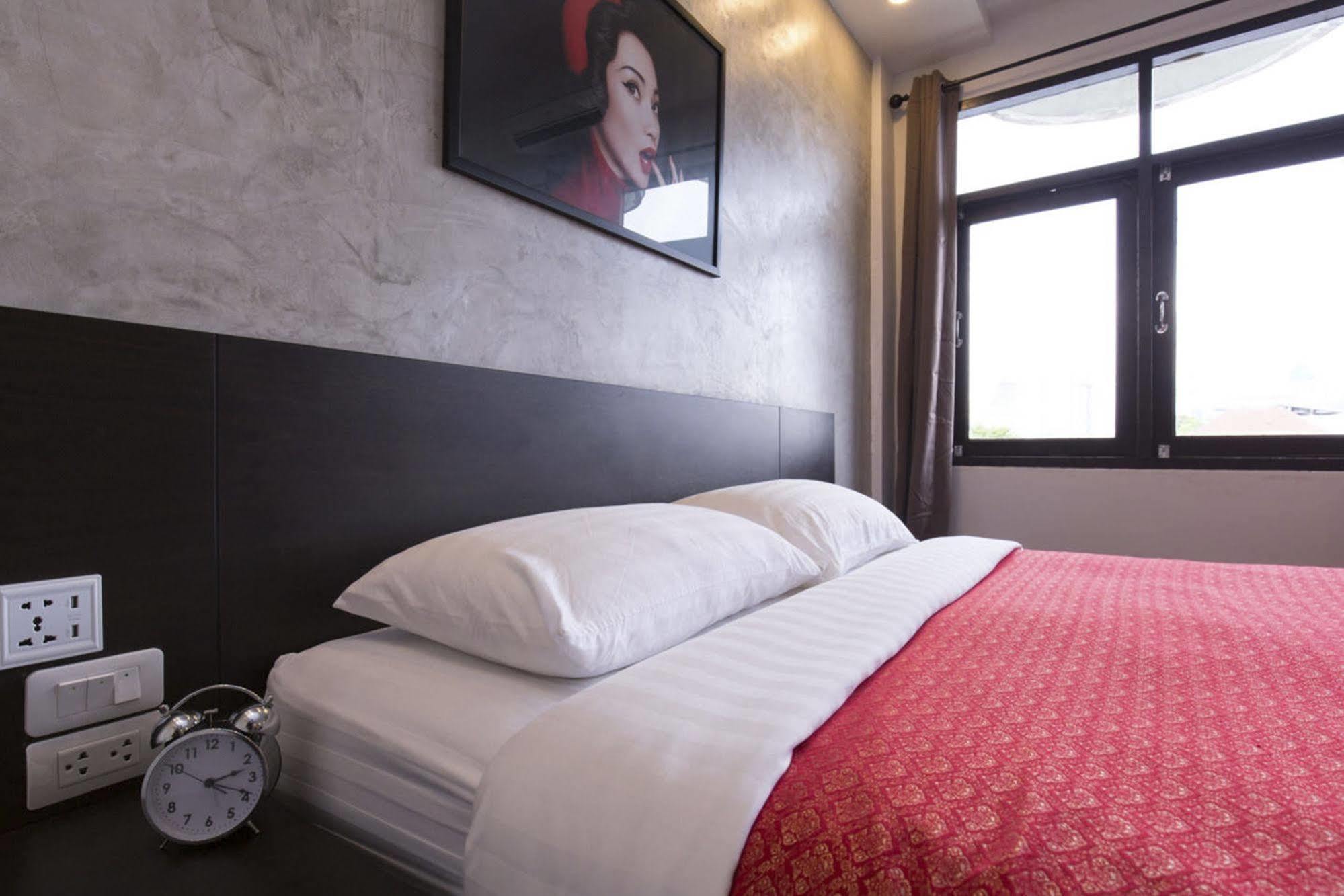 Bed and breakfast Kama Bangkok Extérieur photo